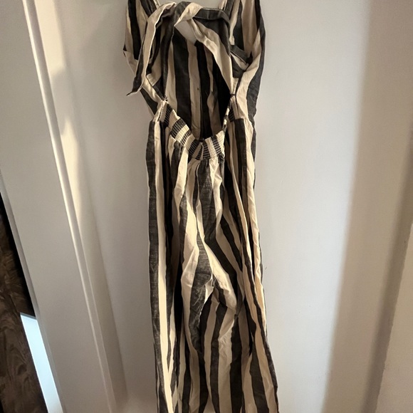 Jumpsuit - Picture 2 of 4